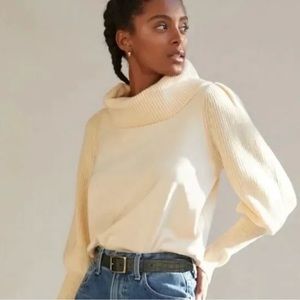 Anthropologie Dolan Left Coast Collection
Cream Cowl Neck Knit Sweater Large